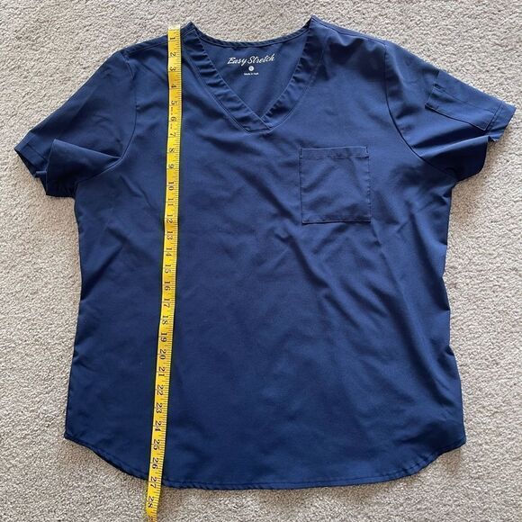 Ladies scrub top - Picture 4 of 7